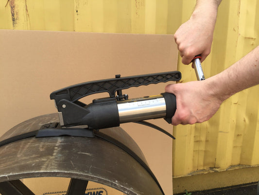 Smart Band 32mm fitted using the SM-FT-1000-32-HCL Fasteners EU